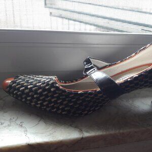 Elegant - mid - elegant shoes - Isabel Toledo